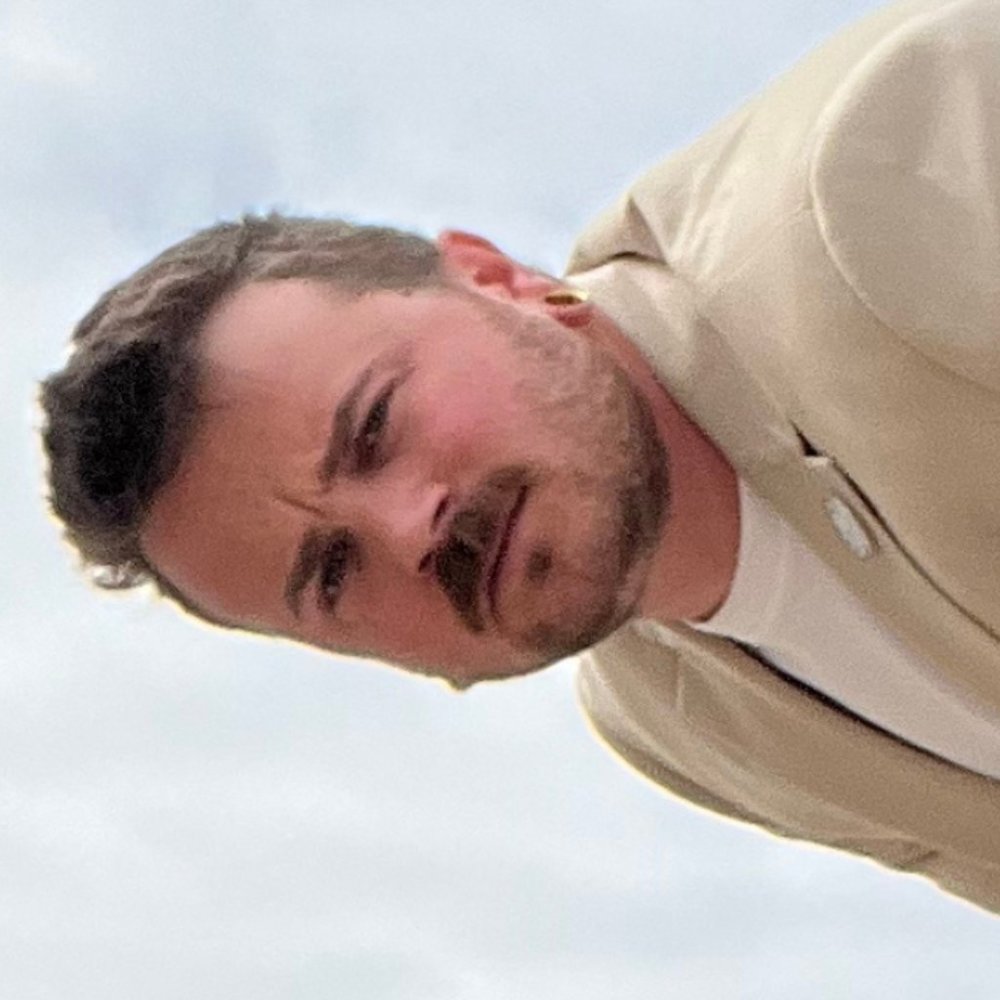 Meet your Posher, Joshua